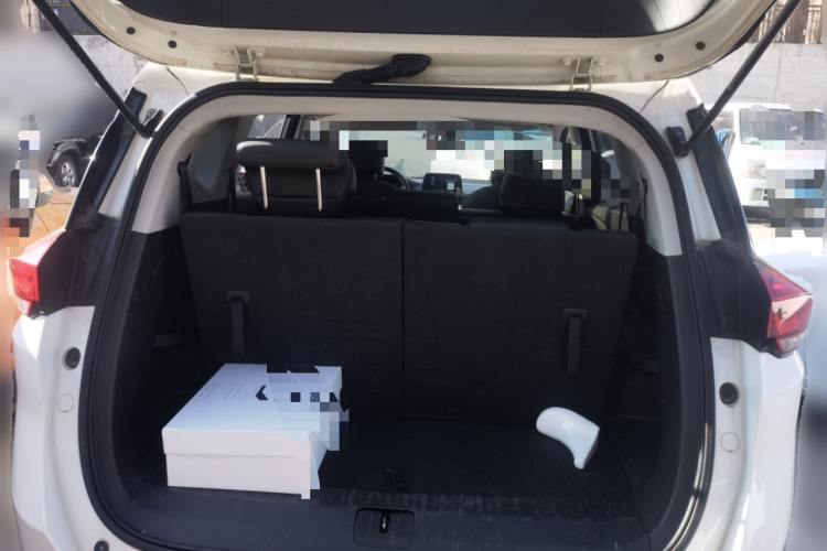 雪佛兰 沃兰多 2019款 Redline 530T 自动纵享版（5+2款） 国VI中控内饰23