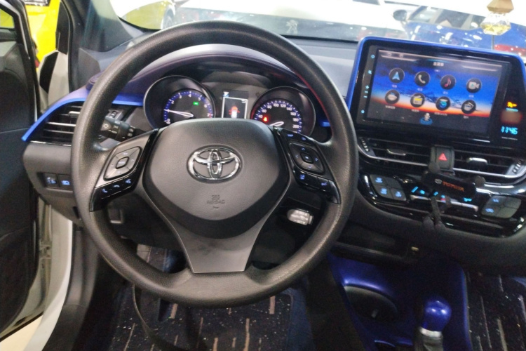 丰田C-HR 2020款 2.0L 领先版局部细节13