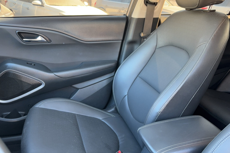 北京现代ix35 2018款 2.0L 自动两驱智勇·畅享版中控内饰7006