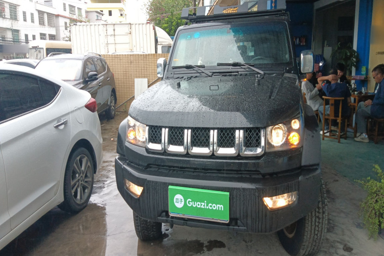 北京BJ40 2016款 40L 2.3T 自动两驱尊贵版车身外观6001