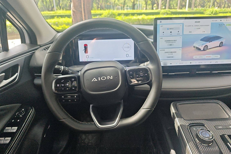 埃安 AION S Plus 2023款 80 科技版 三元锂局部细节13