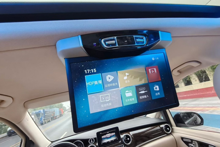 奔驰V级 2018款 V 260 L 尊贵加长版 国VI中控内饰7007