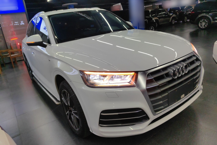 奥迪Q5L 2018款 40 TFSI 荣享时尚型 国VI车身外观6002