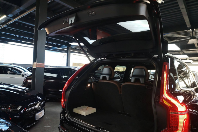 沃尔沃XC90新能源 2022款 改款 E驱混动 T8 智尊豪华版 7座局部细节23