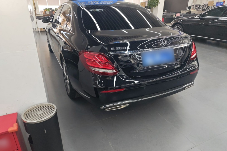 奔驰E级 2020款 改款 E 260 L车身外观6007