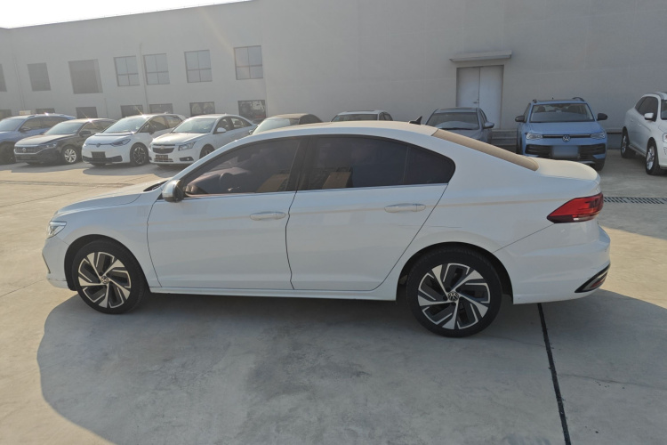 大众 宝来 2023款 200TSI DSG智行PRO版车身外观4