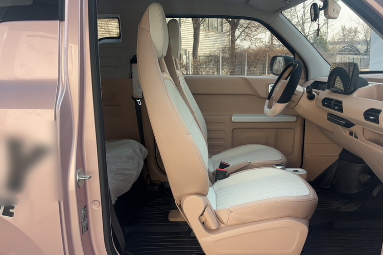 吉利银河 2024款 熊猫mini 200km 耐力熊局部细节41