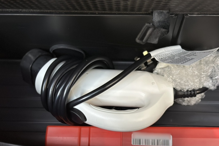 吉利银河 2024款 熊猫mini 200km 耐力熊中控内饰7008