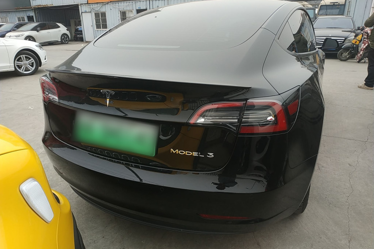 特斯拉 Model 3 2021款 标准续航后驱升级版车身外观6