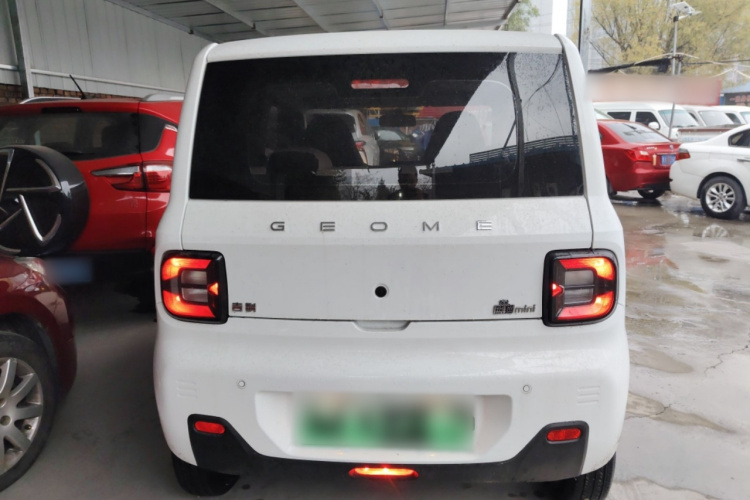 吉利银河 2024款 熊猫mini 200km 耐力熊车身外观6