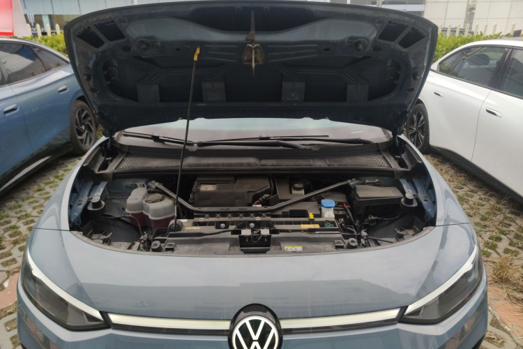 大众ID.7 VIZZION 2024款 AIR机舱底盘24