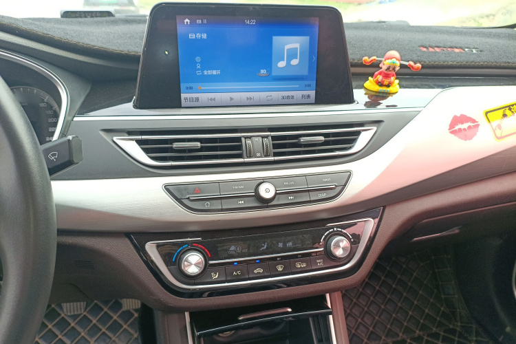 长安 睿骋CC 2018款 1.5T 手动典雅型 国V局部细节16