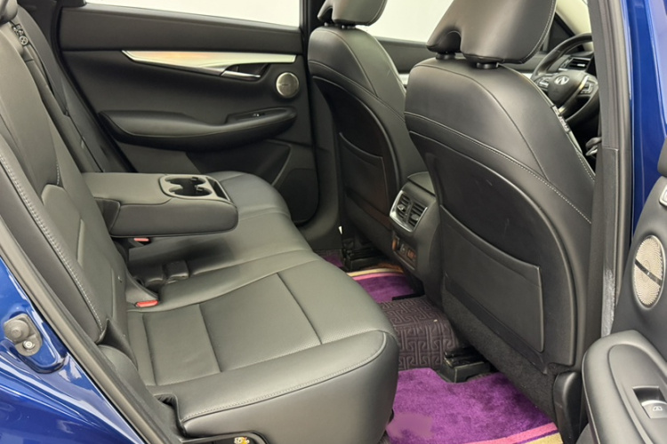 英菲尼迪QX50 2018款 2.0T 四驱菁英版中控内饰7006