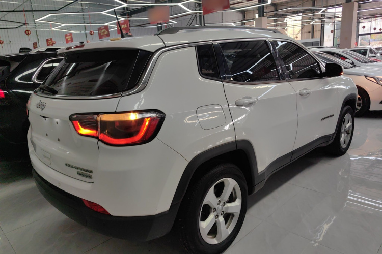 Jeep 指南者 2017款 200T 自动家享版车身外观6005