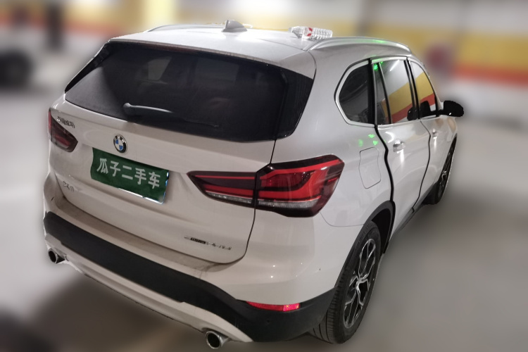 宝马X1 2021款 sDrive25Li 领先型车身外观6005