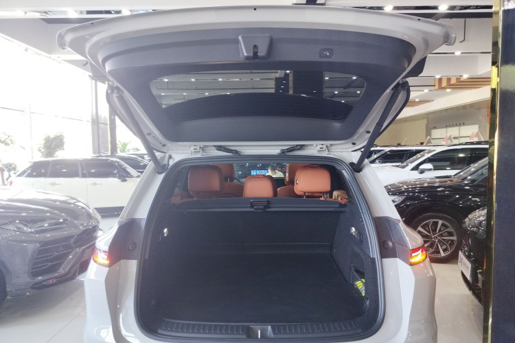 理想汽车 理想L6 2024款 Max机舱底盘23