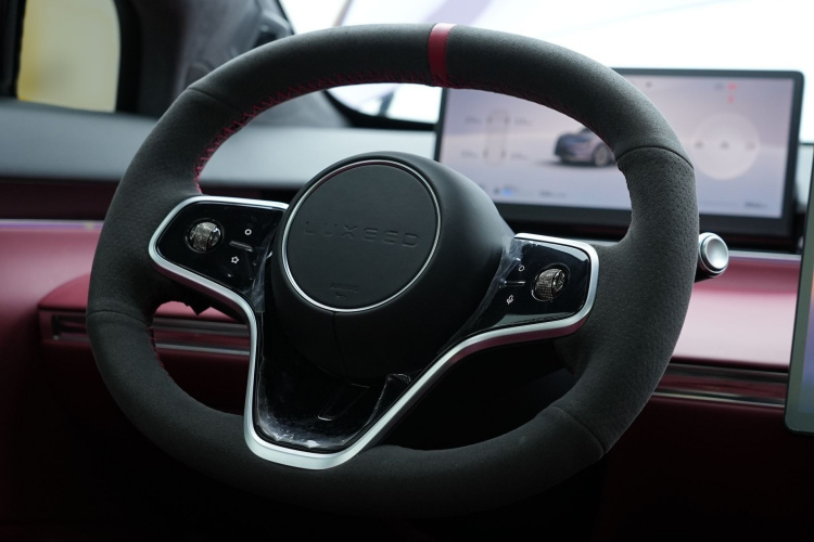 鸿蒙智行 智界R7 2025款 增程 331km Ultra中控内饰7006