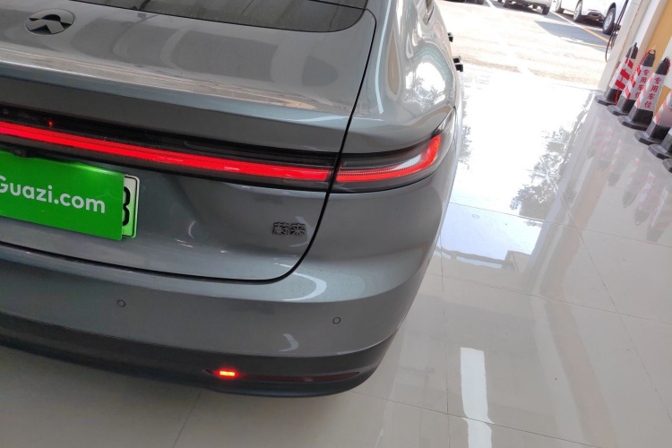 蔚来ET7 2024款 100kWh 行政签名版车身外观6006