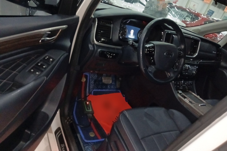 广汽传祺 传祺M8 2018款 320T 尊享版中控内饰7003