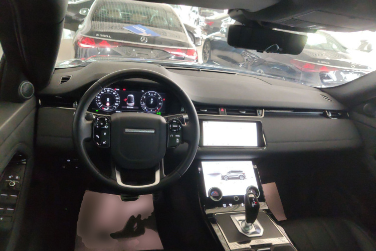 路虎 揽胜极光 2020款 249PS R-DYNAMIC SE 运动科技版中控内饰12