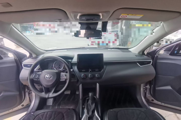 丰田 卡罗拉锐放 2022款 2.0L 先锋版中控内饰12