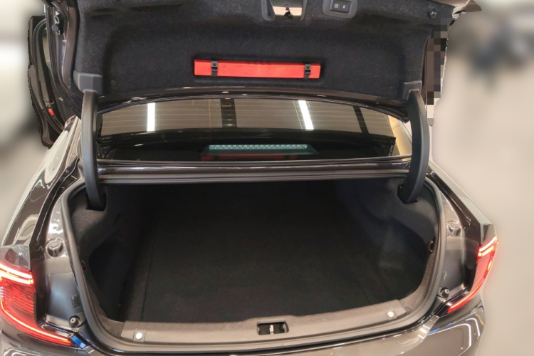 沃尔沃S90 2023款 B5 智逸豪华版中控内饰23