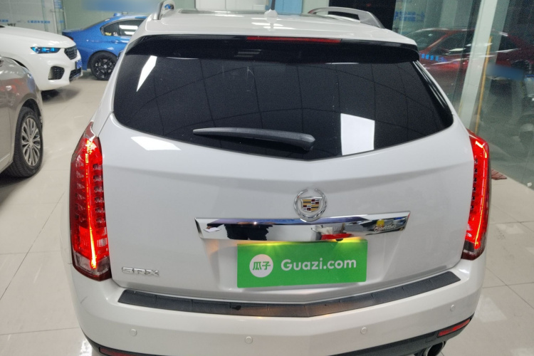 凯迪拉克SRX 2015款 3.0L 舒适型车身外观6