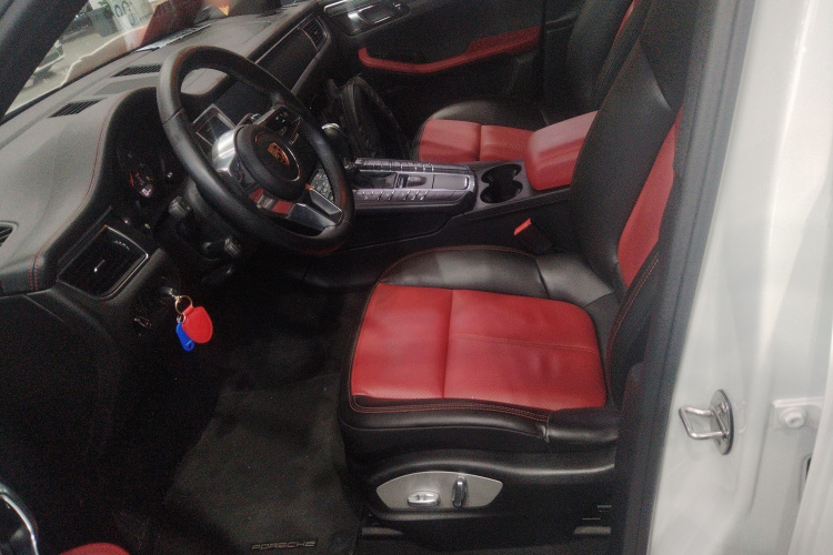 保时捷 2017款  Macan 2.0T中控内饰19