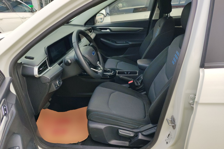 福特 福睿斯 2021款 1.5L 自动黄金版中控内饰19