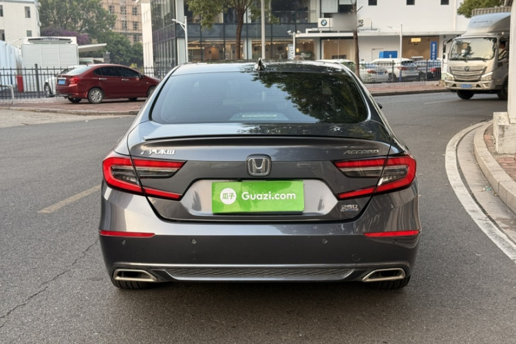 本田 雅阁 2022款 260TURBO 幻夜·尊贵版车身外观6005