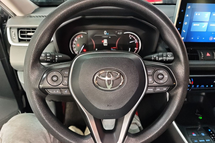 丰田 RAV4荣放 2021款 2.0L CVT两驱风尚版中控内饰13