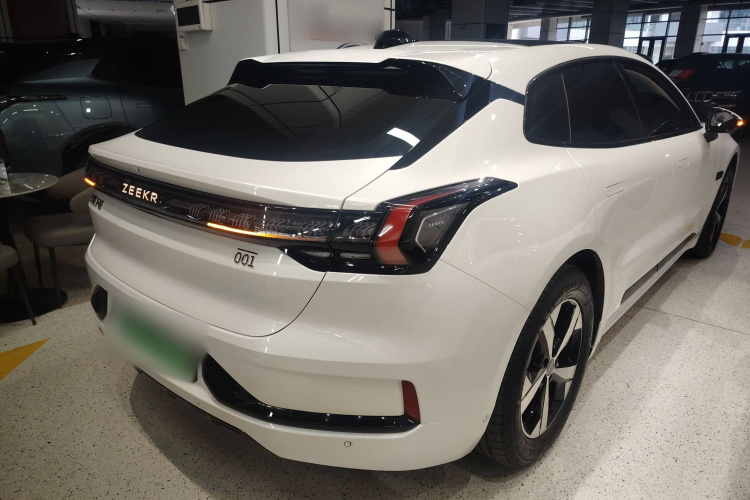 极氪001 2023款 WE版 100kWh车身外观6005