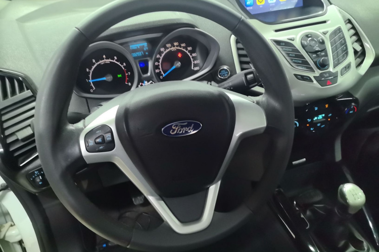 福特 翼搏 2013款 1.0L GTDi 手动尊贵型局部细节13