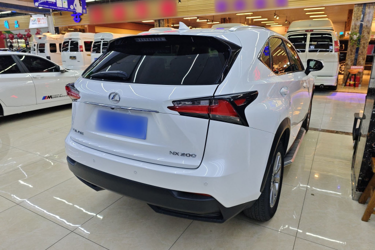 雷克萨斯NX 2016款 200 全驱 锋尚版车身外观7