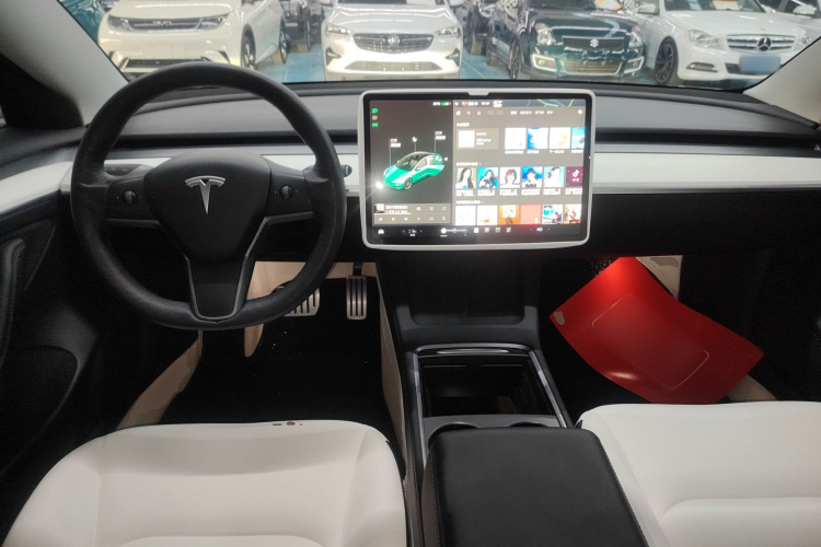 特斯拉 Model 3 2020款 Performance高性能全轮驱动版中控内饰12
