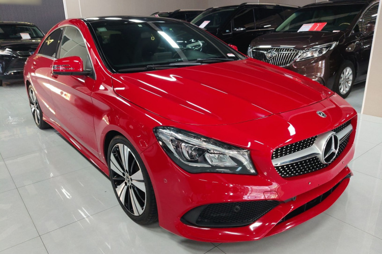 奔驰CLA 2018款 CLA 200 时尚型车身外观3