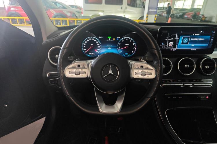 奔驰C级 2020款 改款 C 260 L 运动版局部细节13