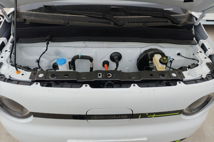 吉利银河 熊猫 2025款 210km 元气熊机舱底盘24