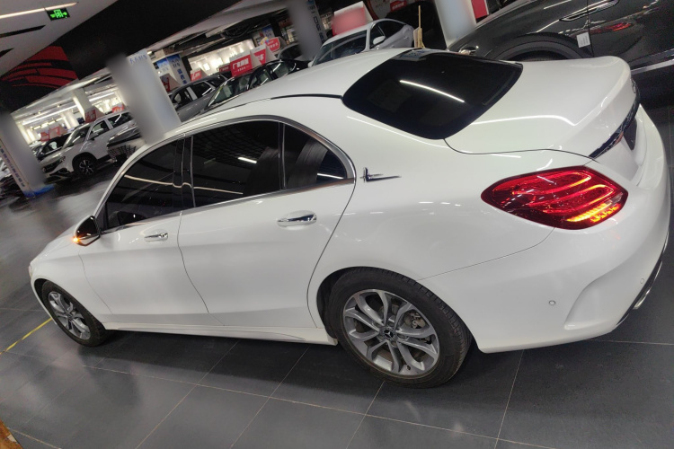 奔驰C级 2018款 C 180 L 时尚型运动版车身外观6003