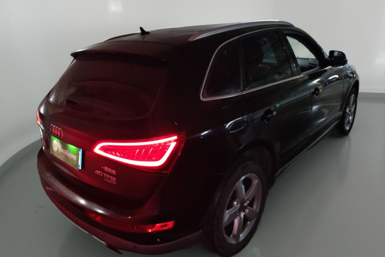 奥迪Q5 2015款 40 TFSI 舒适型车身外观7