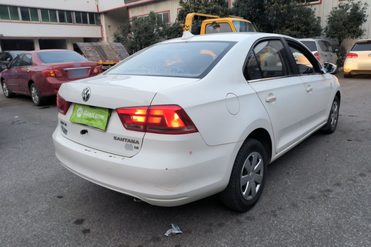 大众 桑塔纳 2015款 1.6L 手动风尚版车身外观6005