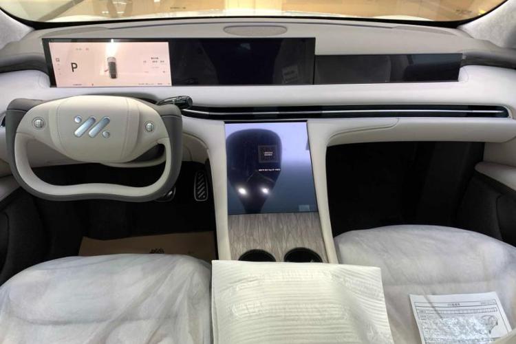 智己汽车 智己LS7 2024款 90kWh Max Elite后驱版中控内饰7001