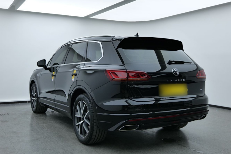 大众 途锐 2023款 3.0TSI 锐享版 经典运动套装车身外观6004