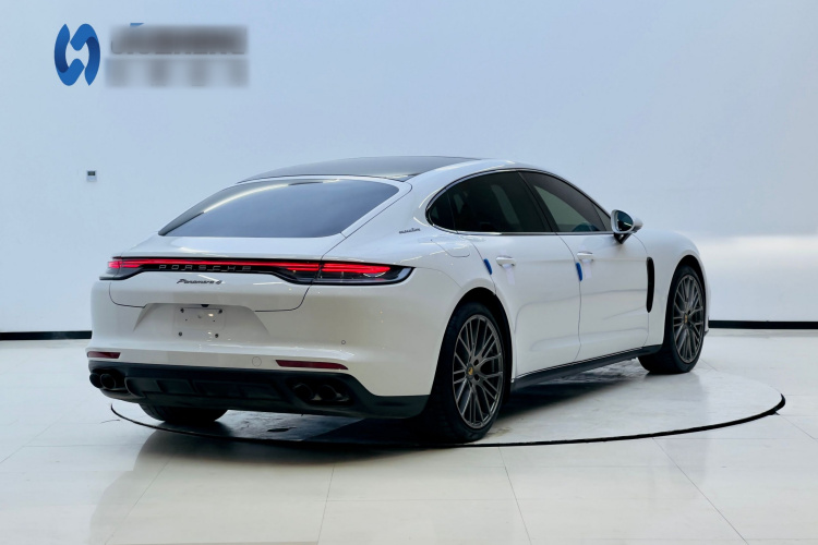 保时捷 2023款 Panamera 4 行政加长铂金版 2.9T车身外观6005