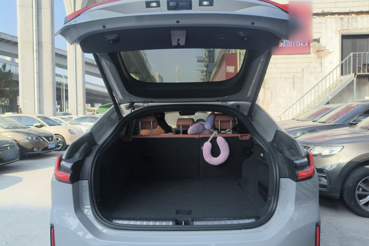 蔚来EC6 2022款 100kWh 运动版机舱底盘23