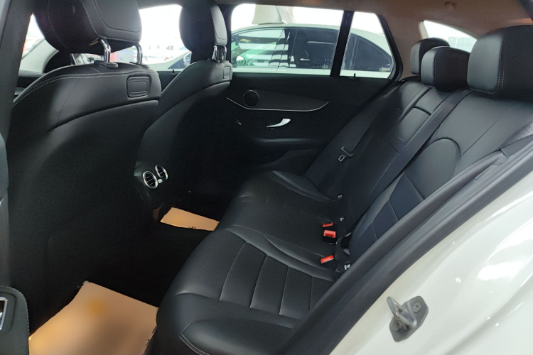 奔驰C级(进口) 2020款 改款 C 260 旅行轿车中控内饰7004