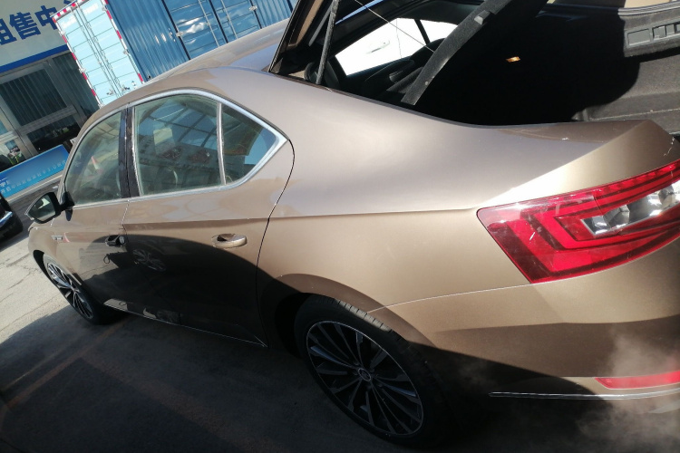 斯柯达 速派 2016款 TSI330 DSG智行版车身外观6003