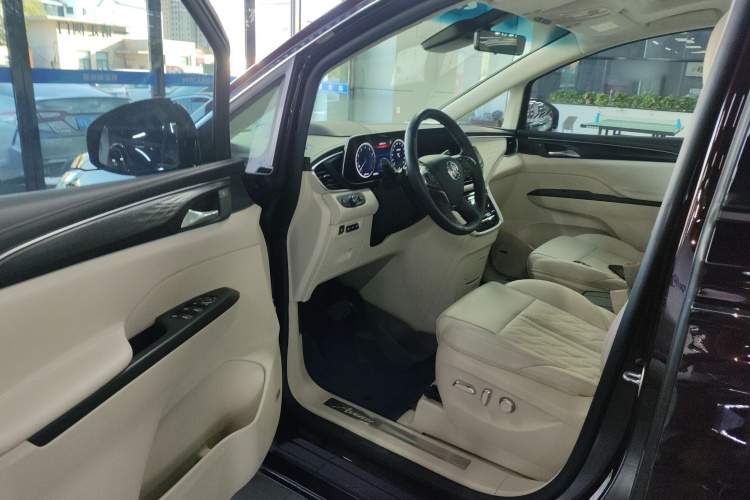 别克GL8 2020款 Avenir艾维亚 六座贤礼版中控内饰20