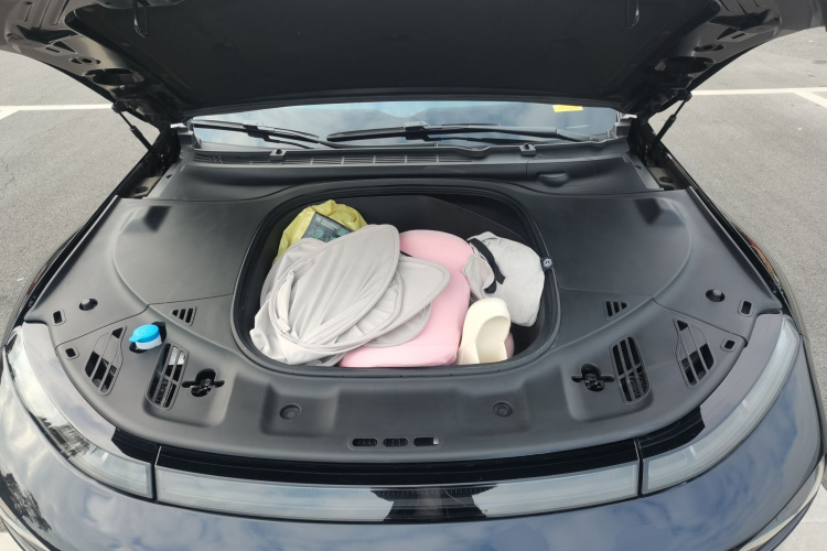 小鹏P7 2022款 480E局部细节24