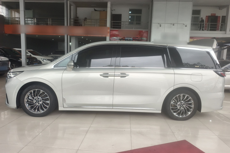 岚图汽车 岚图梦想家 2022款 低碳版 梦+智享包车身外观4